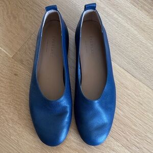Everlane Navy Blue Day Glove Flats